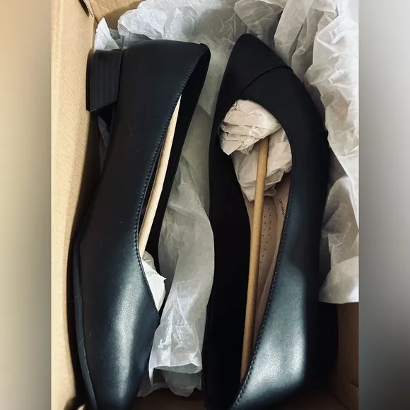 Clarks™ Natalyn Wish Black Low Heel Pumps Women's Size 10W New in Box
