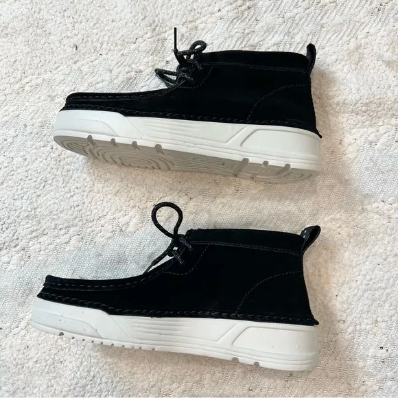 CLARKS Origin Wallabee Shoes Women’s Black Suede Loafers Chukka Chelsea 6.5 NEW!