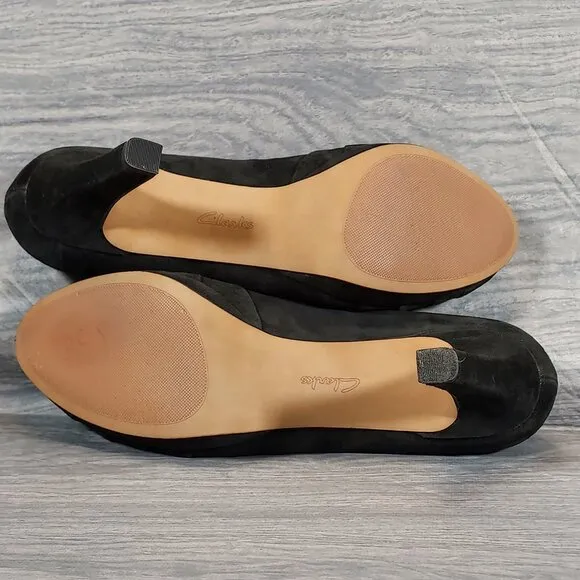 Clarks Women's Delsie Joy Pumps Size 10 Black Suede Pleated Platform Heels Shoes