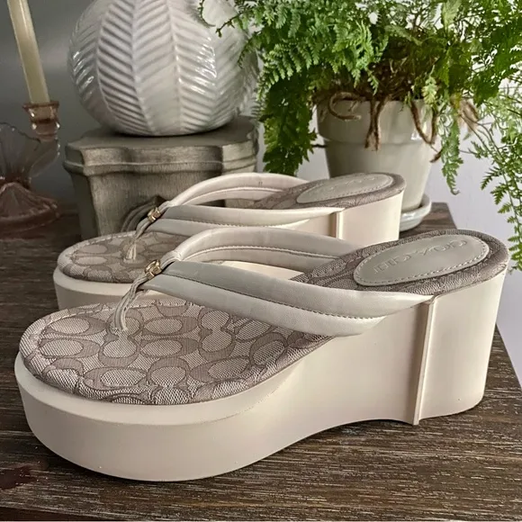 COACH ‘Franki’ Signature Jacquard Platform Wedge Resort Thong Sandals Chalk US11
