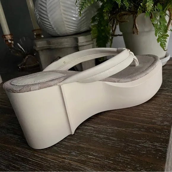 COACH ‘Franki’ Signature Jacquard Platform Wedge Resort Thong Sandals Chalk US11