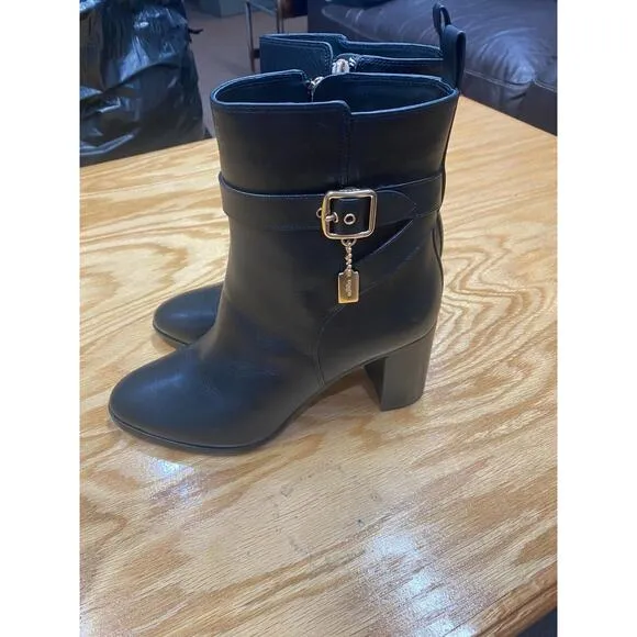 Coach Heeled Ankle Boots Women's 6 Black Leather Block Heel Pointed Toe S25