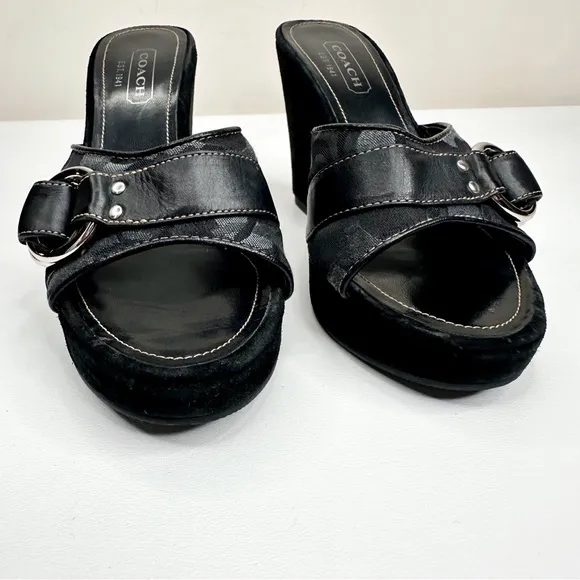 Coach Meredith Wedge Sandals Black Suede Shoes SZ 6 Signature Print