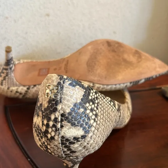 Coach snake embossed Pumps Sz 11