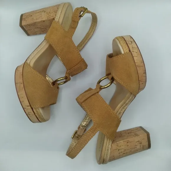 Coach ValeAnn Tan Suede Platform Chunky Heels  Size 8.5