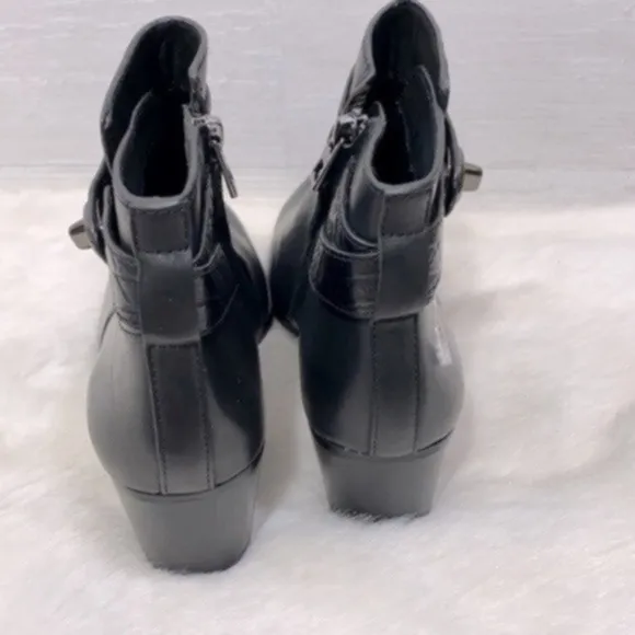 Coach Women's Patricia Black Leather Ankle Booties Block Heel Boots size 6.5B