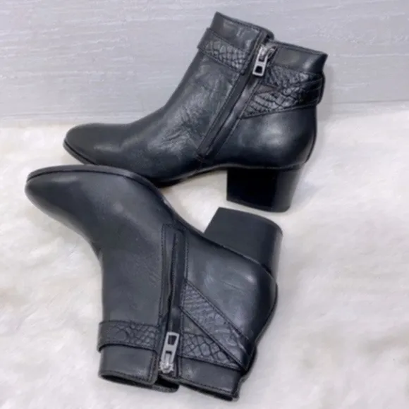 Coach Women's Patricia Black Leather Ankle Booties Block Heel Boots size 6.5B