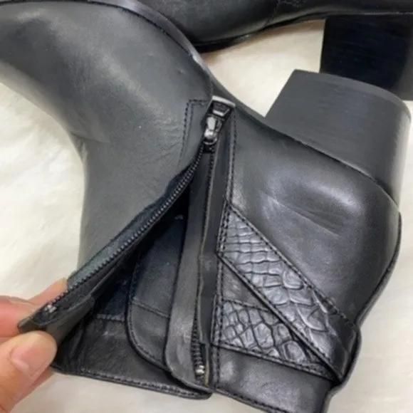 Coach Women's Patricia Black Leather Ankle Booties Block Heel Boots size 6.5B
