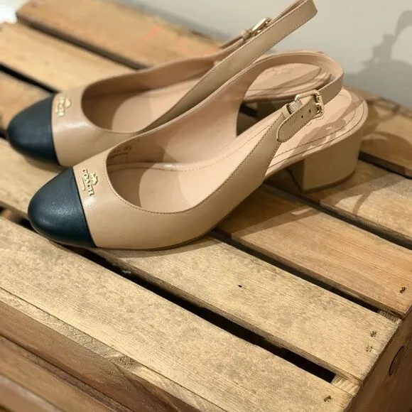 Coach Women's Beige and Black Slingback pumps