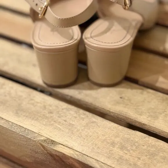 Coach Women's Beige and Black Slingback pumps