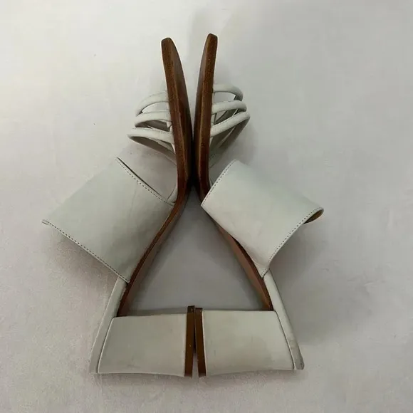 Coach Suede Off White Block Heel Strap Sandals size 7.5