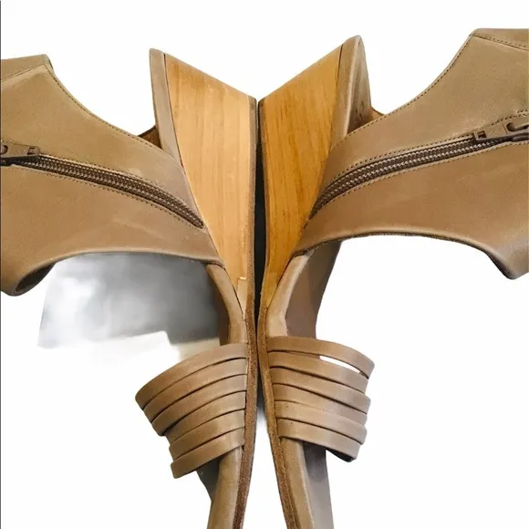Coclico Wedge Ankle Strap Sandal, Sz 6