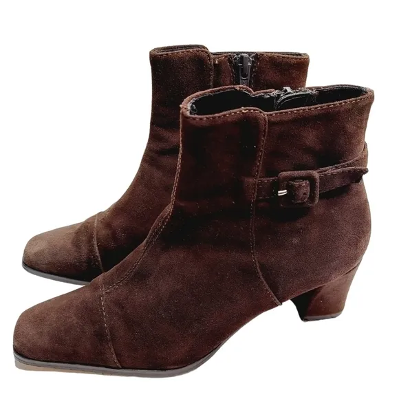 Coldwater Creek Brown Suede Leather boots size 6 Booties Square Toe Block Heel