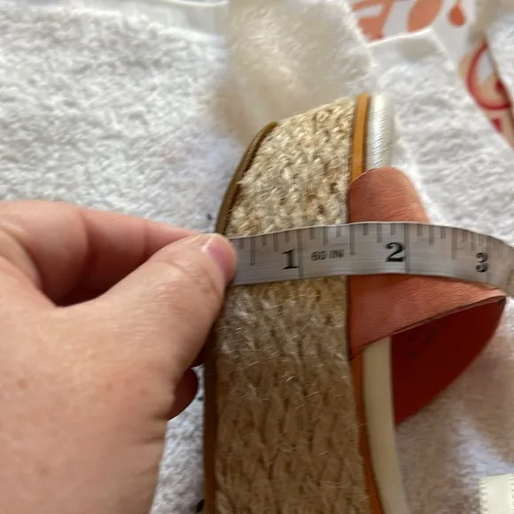 Cole haan Arden wedge sandals size 7