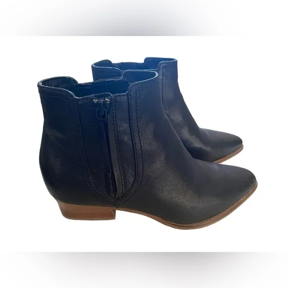 Cole Haan Women’s Hadlyn Black Leather Zip Block Heel Bootie, Size 8.5