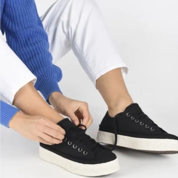 Converse All Star Espadrille Platform Shoes Size 6 in Black