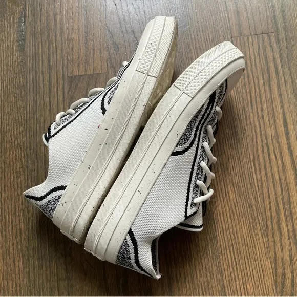 Converse Chuck 70 Ox Unisex Shoes White Black 171487C Men’s 7 Women’s 9