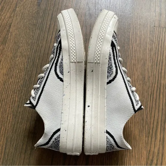 Converse Chuck 70 Ox Unisex Shoes White Black 171487C Men’s 7 Women’s 9