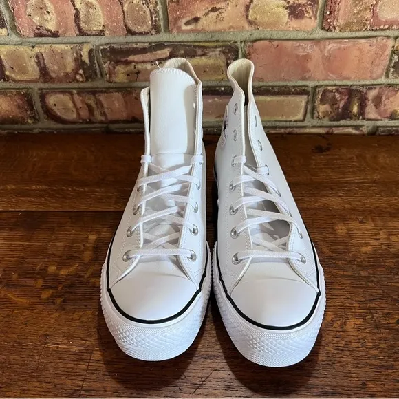 Converse Chuck Taylor All Star Hi Lift Leather Platform Women's Shoe Size 11