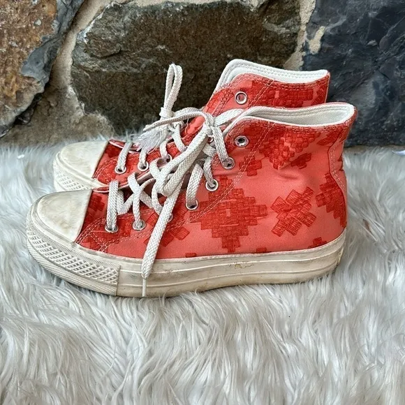 Converse Chuck Taylor Tonal Embroidery Lift Platform Orange Size 8.5