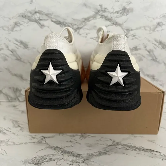 Converse Run Star Motion Platform Trainer Shoes  172896C Size 7.5/ Womens Size 9