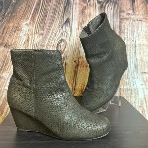 Cordani Snake Skin Textured Leather Wedge Ankle Boots Womens Sz 38