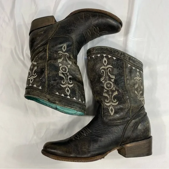 Corral C2804 Distressed Brushed Black Asymmetrical Embroidered Western Boots