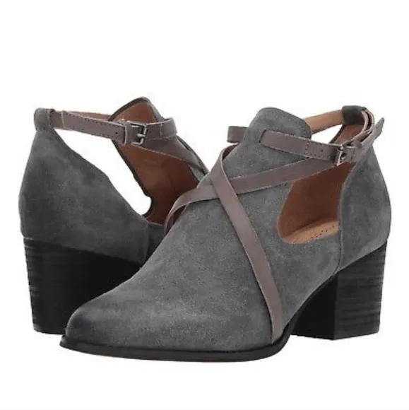 Corso Como Womens Hanna Ankle Suede Strappy Boots Heels shoes sz 9M