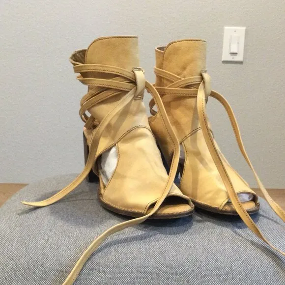 CREATIVE ITALIA Ankle boots