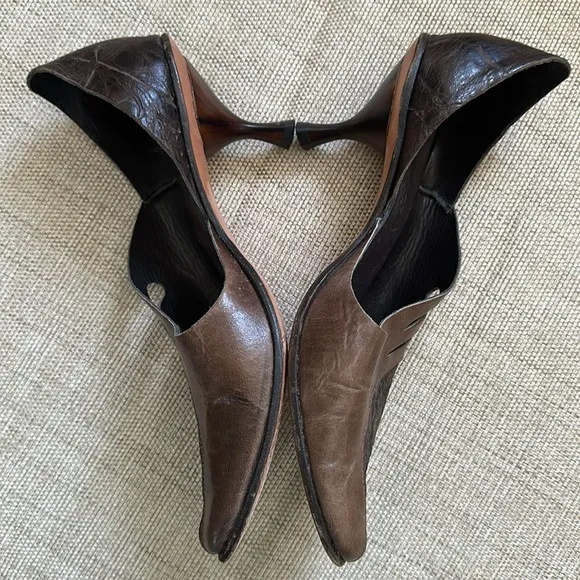 CYDWOQ Vintage Kitten Heels Handmade Leather Cut Out Textured Size  37 US 7