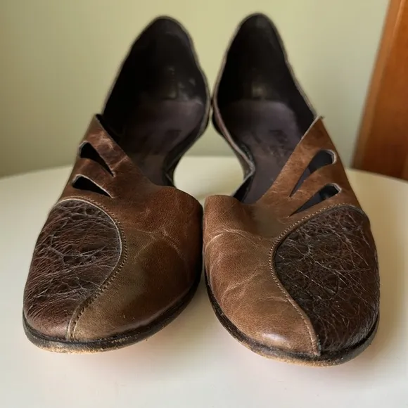 CYDWOQ Vintage Kitten Heels Handmade Leather Cut Out Textured Size  37 US 7