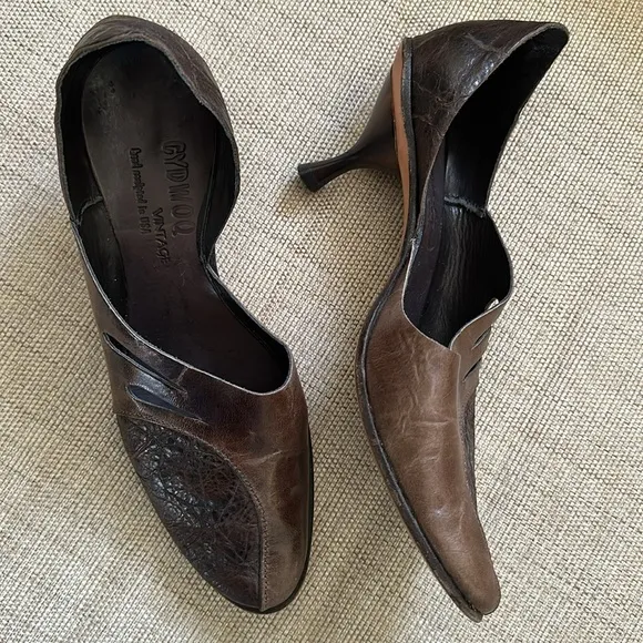 CYDWOQ Vintage Kitten Heels Handmade Leather Cut Out Textured Size  37 US 7