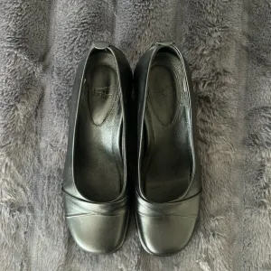Dansko Black Leather Heels Size 38