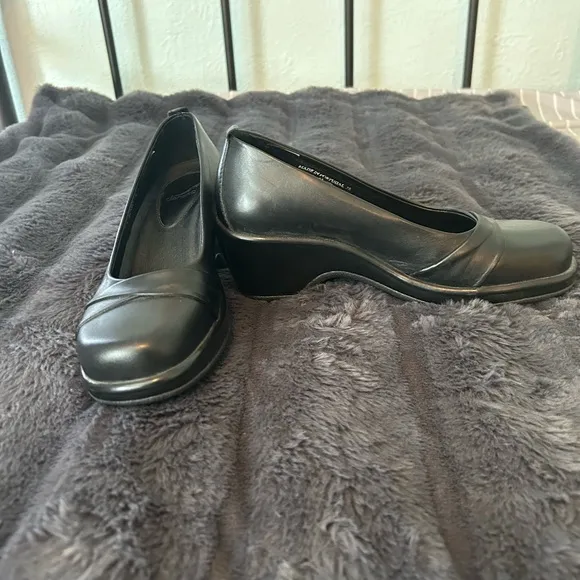 Dansko Black Leather Heels Size 38