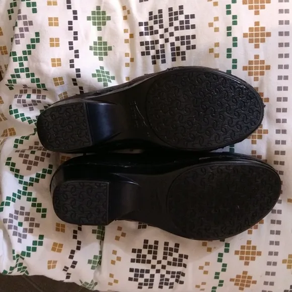 Dansko clog style black and brown shoes Sz European 39
