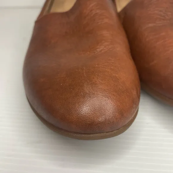 Dansko Larisa Women's Casual Shoes, Saddle Milled Size EU 38 US 7.5