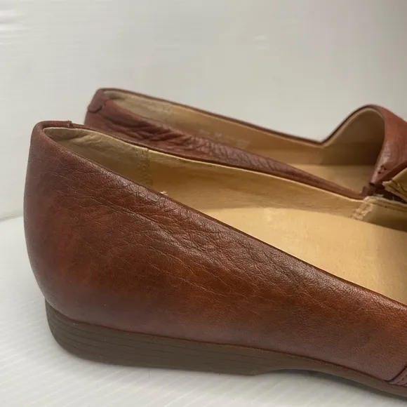 Dansko Larisa Women's Casual Shoes, Saddle Milled Size EU 38 US 7.5