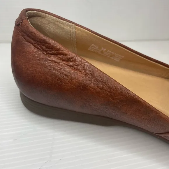 Dansko Larisa Women's Casual Shoes, Saddle Milled Size EU 38 US 7.5