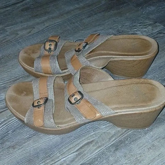 Dansko tan leather wedge sandals  Sz 39  EUC worn once