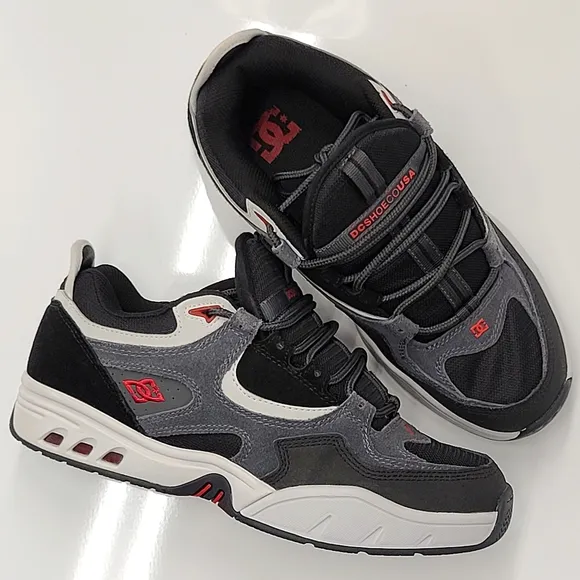 DC Kalis OG &quot;Love Park&quot; 2019 Black/Grey/Red ADYS100452 Deadstock Size 10 w/ Box