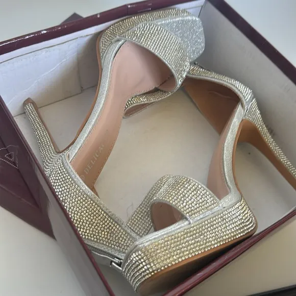 Delicacy Silver rhinestone sandal stiletto heel shoes