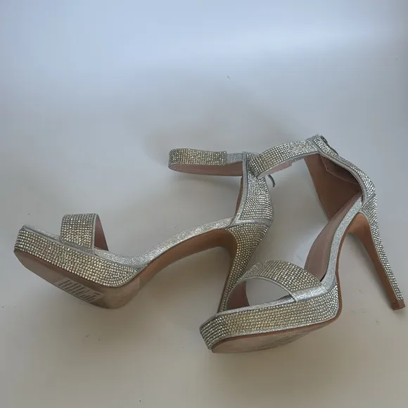Delicacy Silver rhinestone sandal stiletto heel shoes