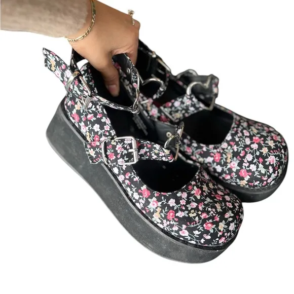 DEMONIA Sprite 02 Floral Heart Platform Shoes