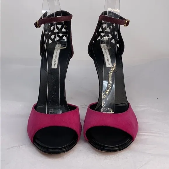 Diane Von Furstenberg 9.5 Pink Purple Suede Sandal