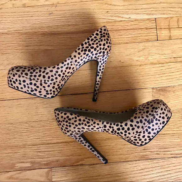 Diane Von Furstenberg Haircalf Leopard Heels