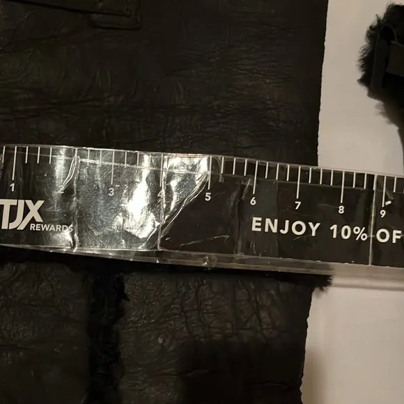 Diane Von Furstenberg size 10 black leather shearling lined over the knee boots
