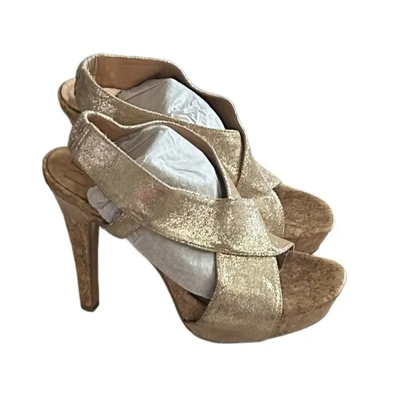 Diane Von Furstenberg Zia Metallic Gold Leather High Heel Sandals. Size 8