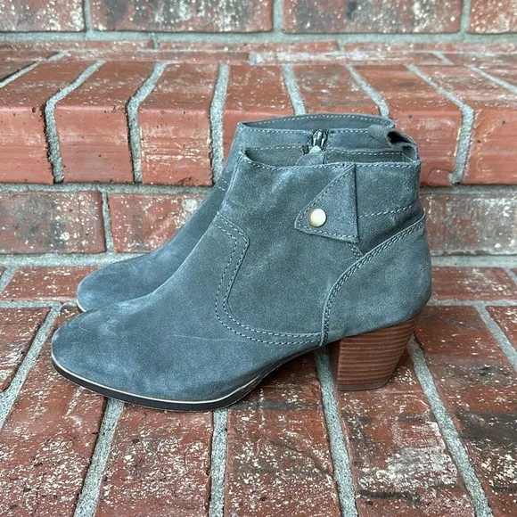 Diba Sophia Grey Suede Ankle Bootie Boots Women's Size 10