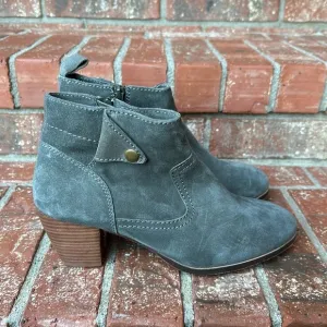 Diba Sophia Grey Suede Ankle Bootie Boots Women's Size 10