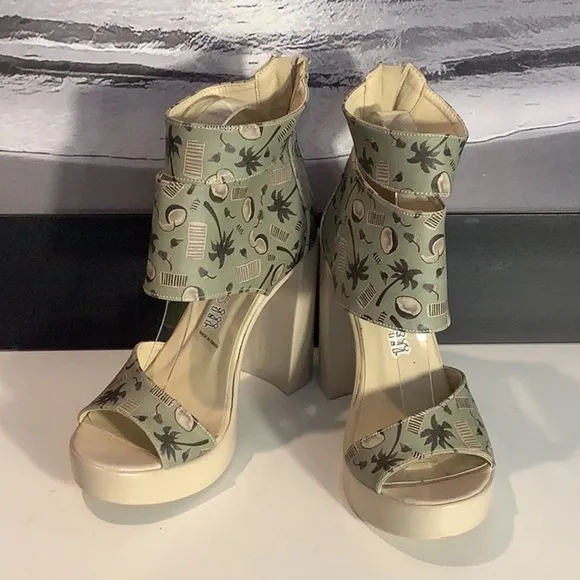 DOGO Shoes Vegan Leather Ivory Platform Coconut Palm Tree Sandal Shoe Sz 37 US 7